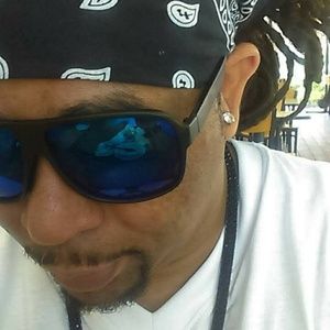 Meet your Posher, Lee